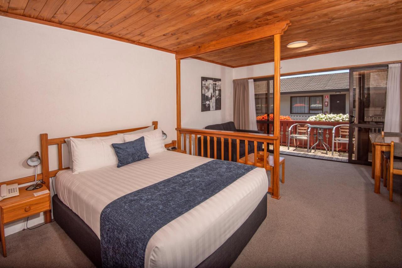 Swiss Chalet Lodge Motel Paihia Extérieur photo