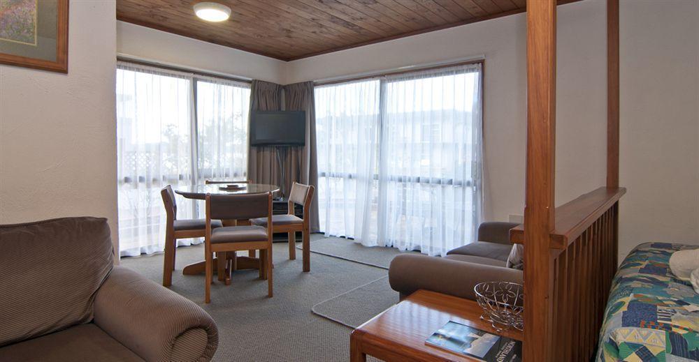 Swiss Chalet Lodge Motel Paihia Extérieur photo