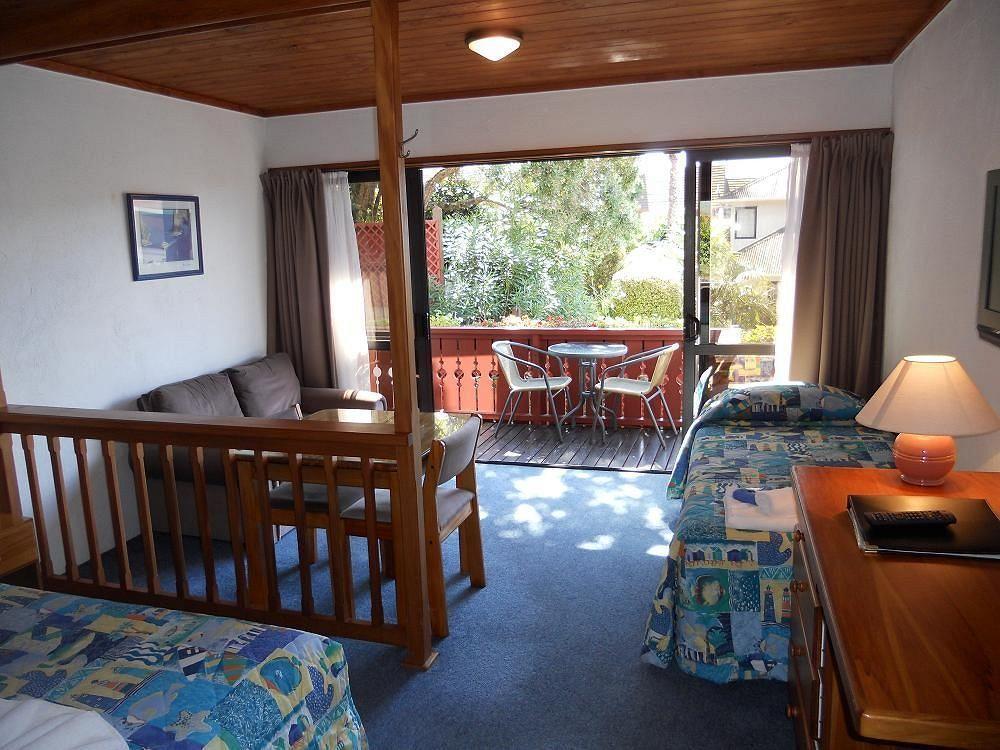 Swiss Chalet Lodge Motel Paihia Extérieur photo