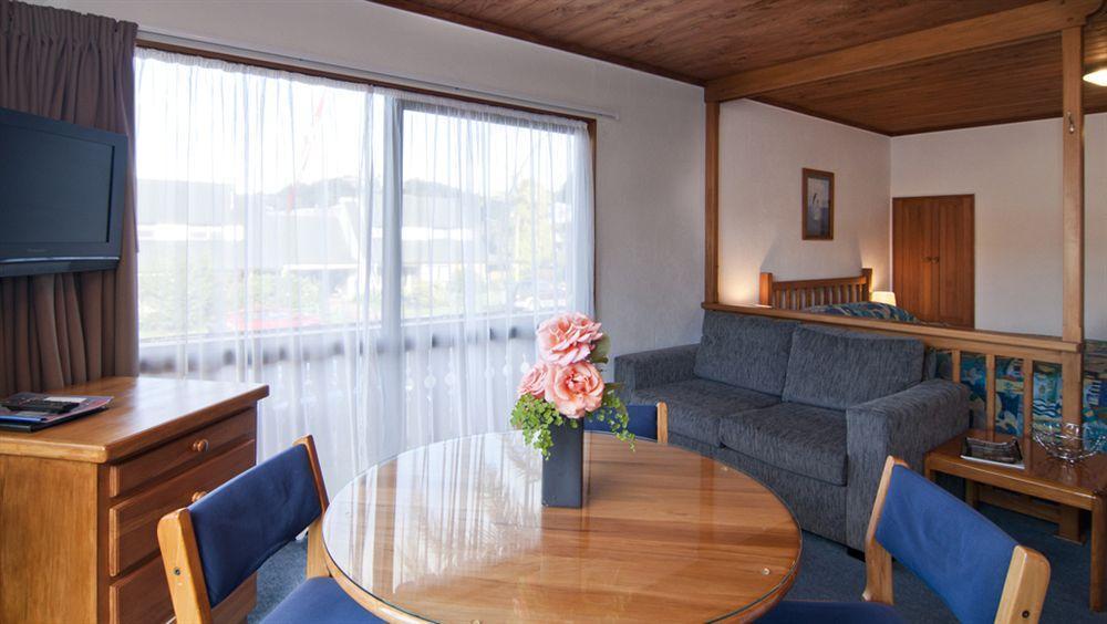 Swiss Chalet Lodge Motel Paihia Extérieur photo