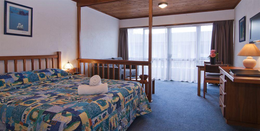 Swiss Chalet Lodge Motel Paihia Extérieur photo