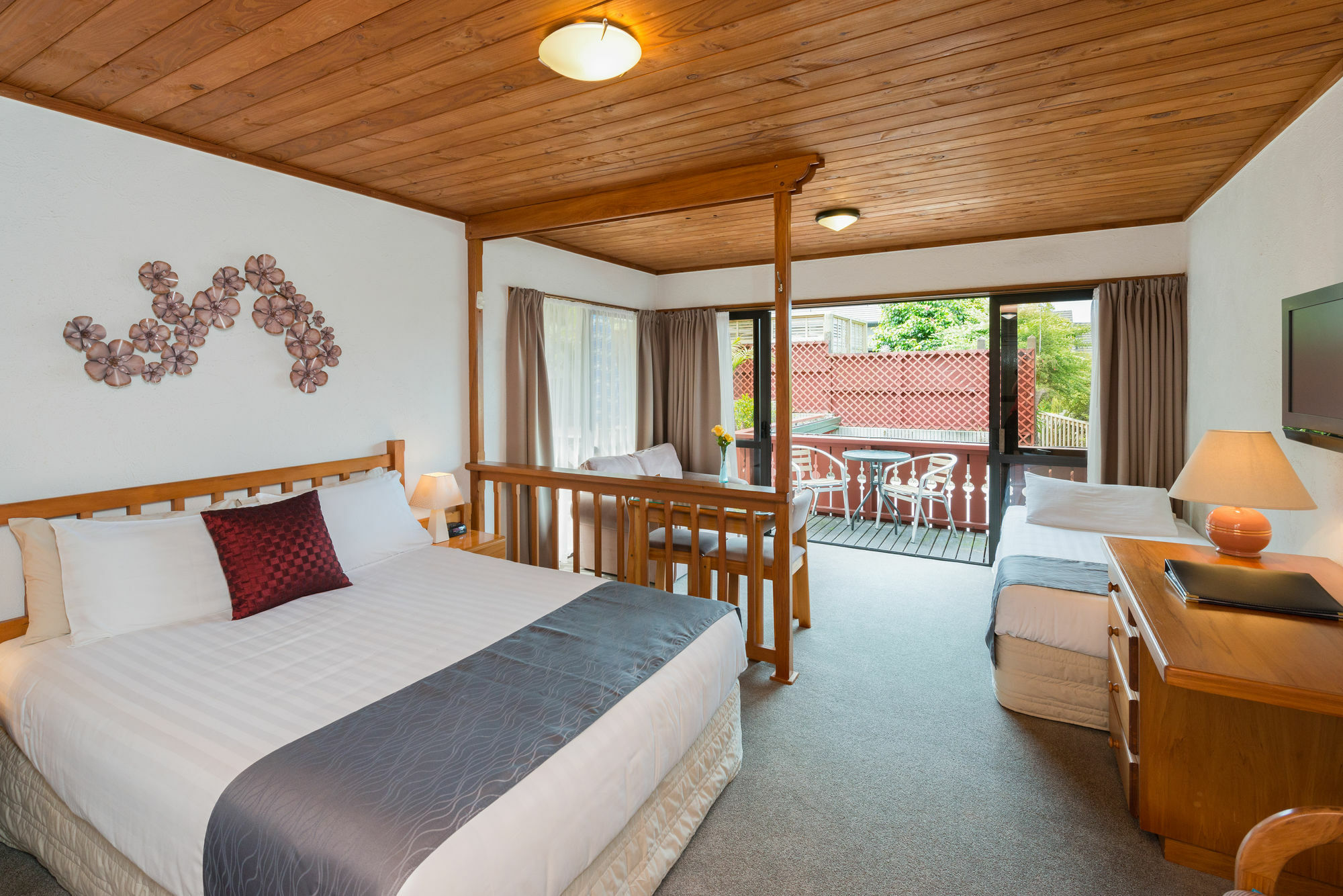 Swiss Chalet Lodge Motel Paihia Extérieur photo